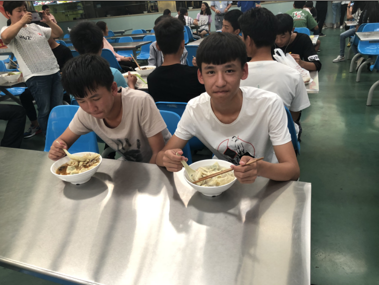 船舶学院大理籍学生欢度国庆