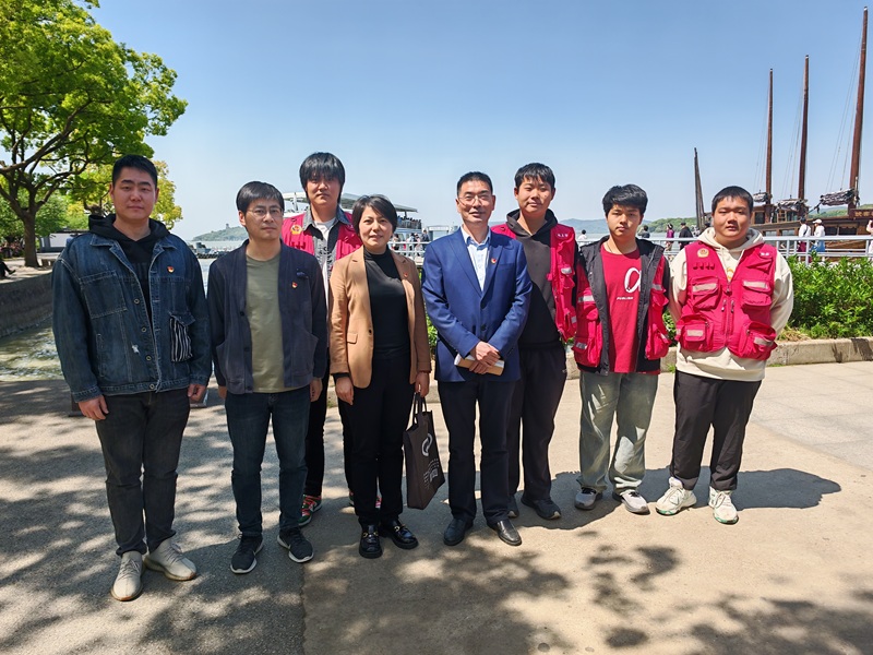 携手共建谋发展，校企联动谱新篇