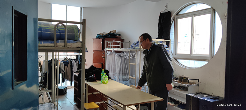 机电工程学院组织对学生宿舍进行安全卫生检查