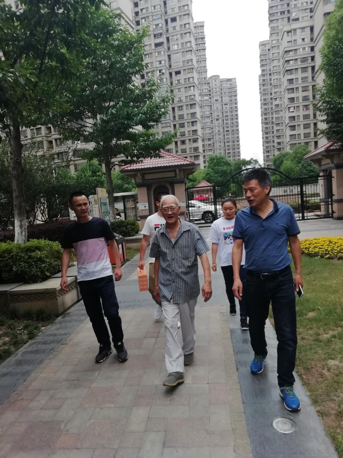 1560842532681005485.jpg 1560842532681005485.jpg