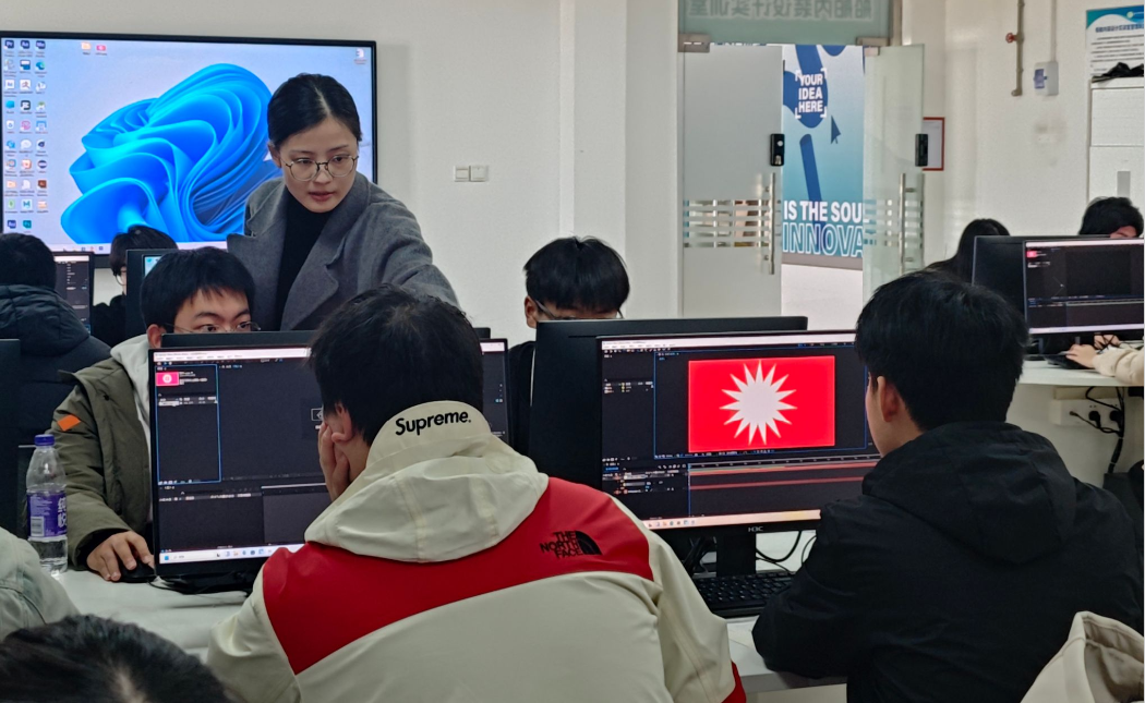 信息管理学院青年教师杨际略开设校级公开课