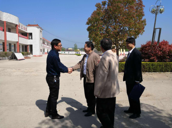 学校深入连云港灌云县中学进行宣传